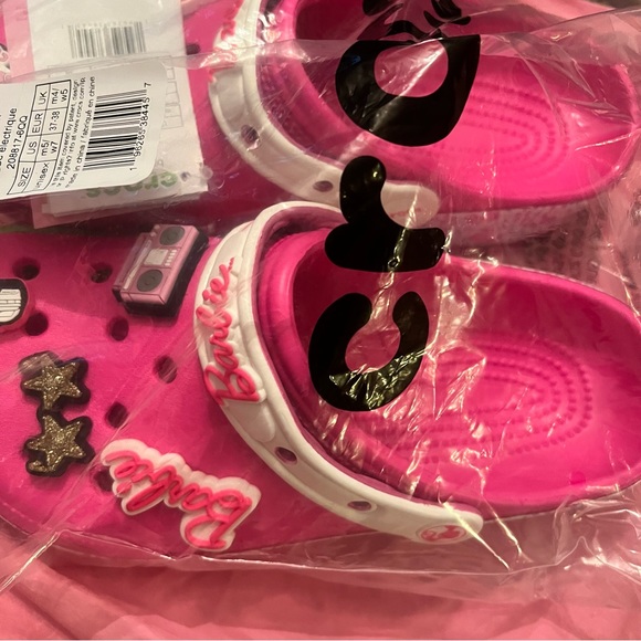 BARBIE X CROCS 2023 LIMITED EDITION CLASSIC CLOG - Picture 2 of 5